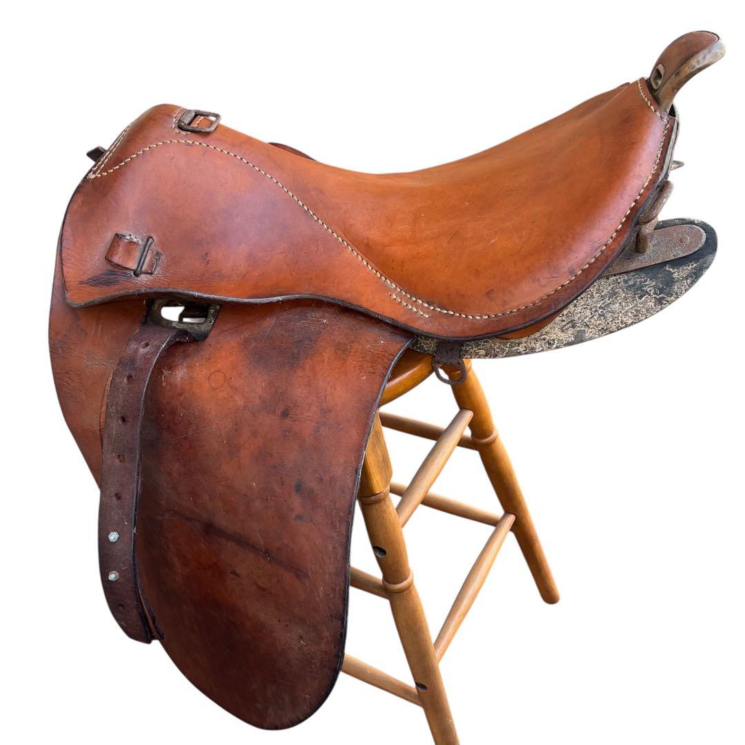 ヴィンテージ 馬 鞍 皮