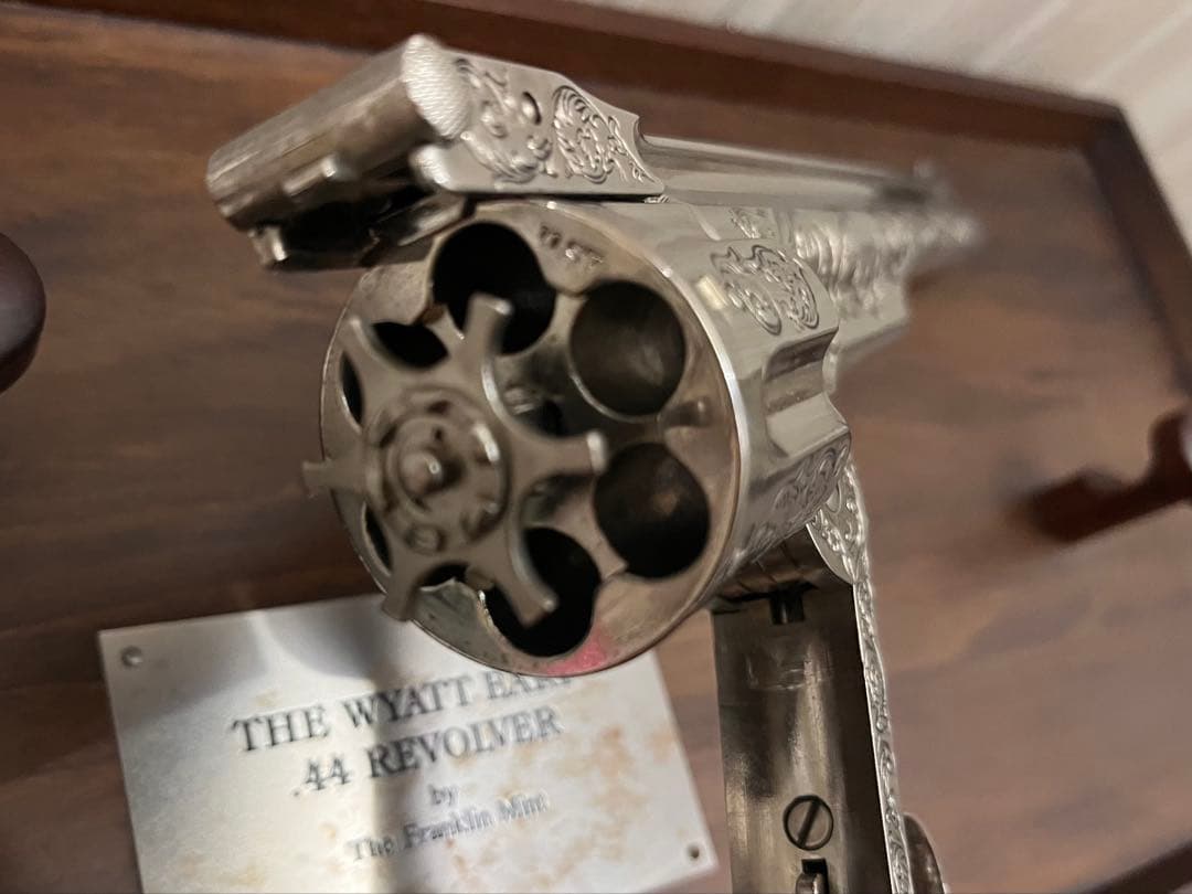 フランクリンミント リボルバー 44口径 装飾銃 WYATT EARP