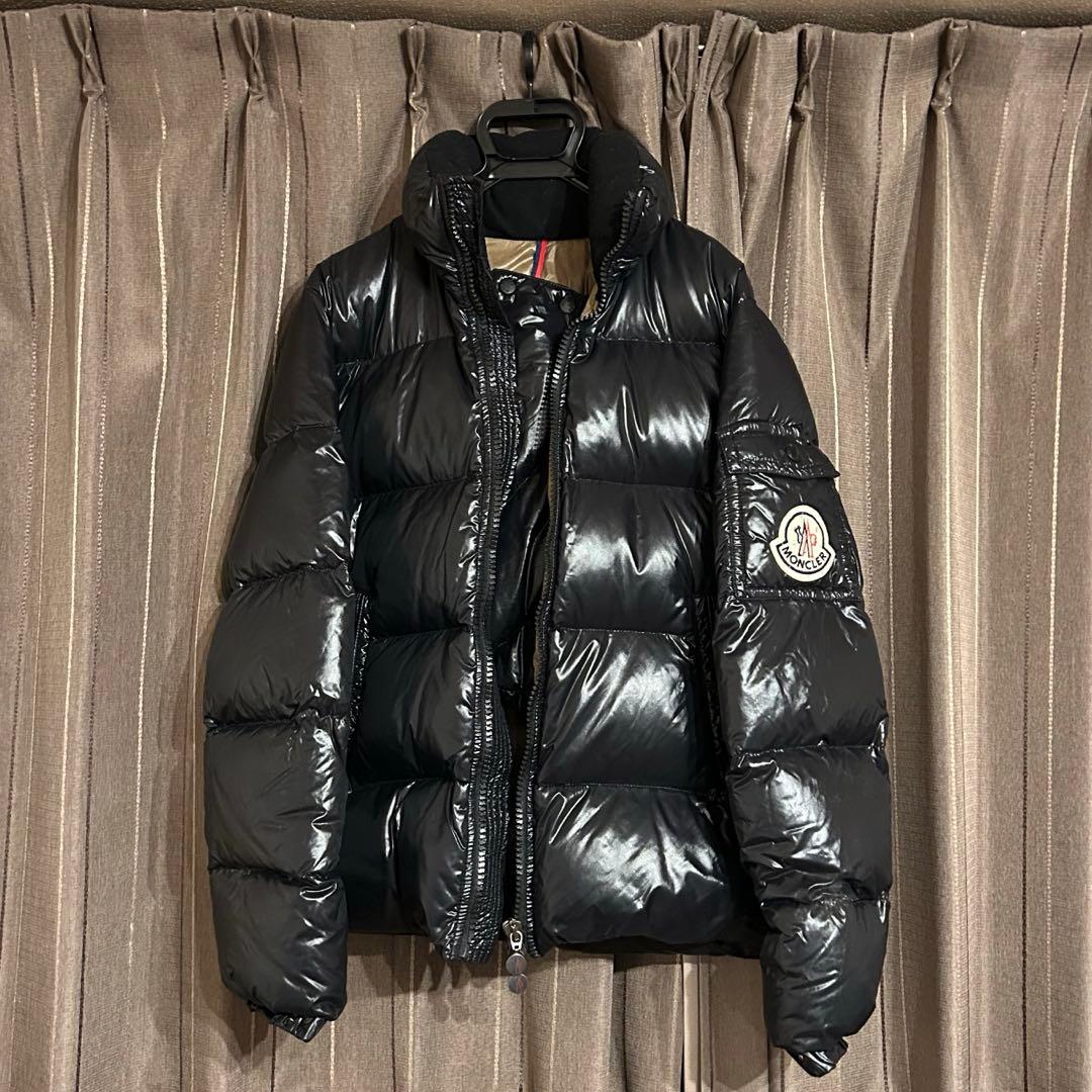 MONCLER モンクレール ビッグワッペン ダウン - メルカリ