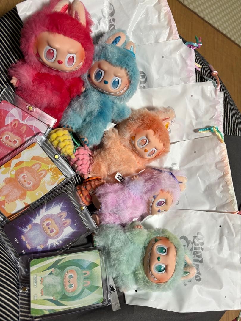 正規品ラブブ5体セットおまけ3体