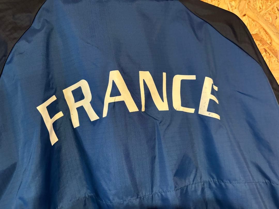 02-04 フランス代表 adidas アディダス ナイロンジャケット 古着