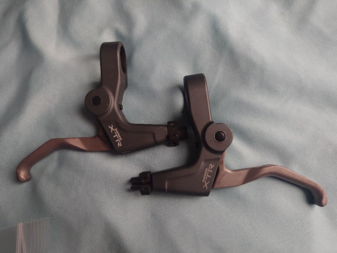 訳有り SHIMANO シマノ XTR BL−M950 ブレーキレバー 美品 シマノ（SHIMANO） 超美品 SHIMANO XTR BL-M950 ブレーキレバー 左右