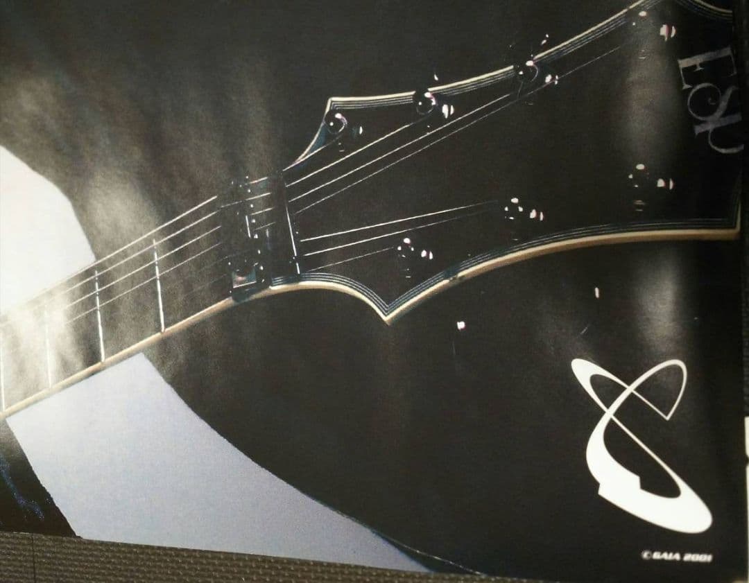 希少SUGIZOミリタリー大判ポスター黒服ギター黒ターバンX JAPANルナシー