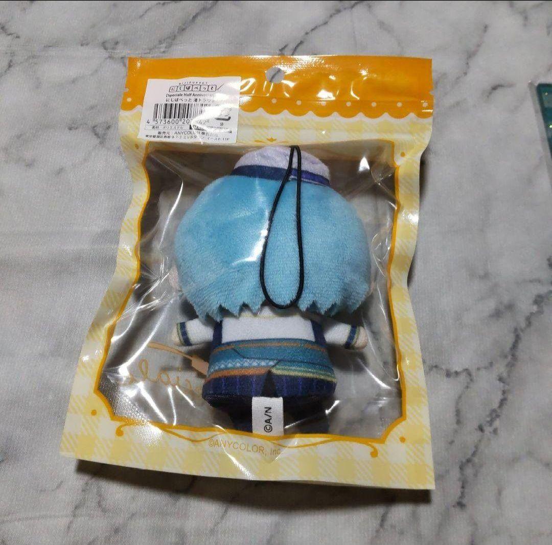 渚トラウトさん アクスタ、ぱぺっと2点セット - メルカリ