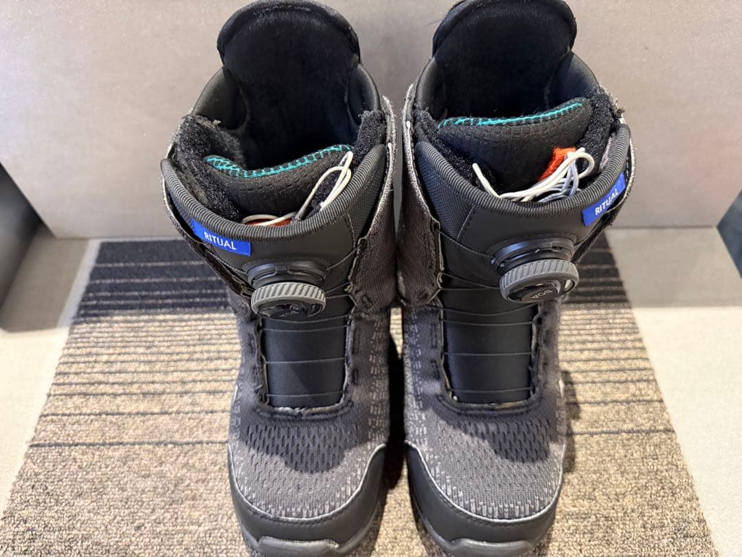 BURTON RITUAL スノーボードブーツ 女性用 ブラック 22.5cm