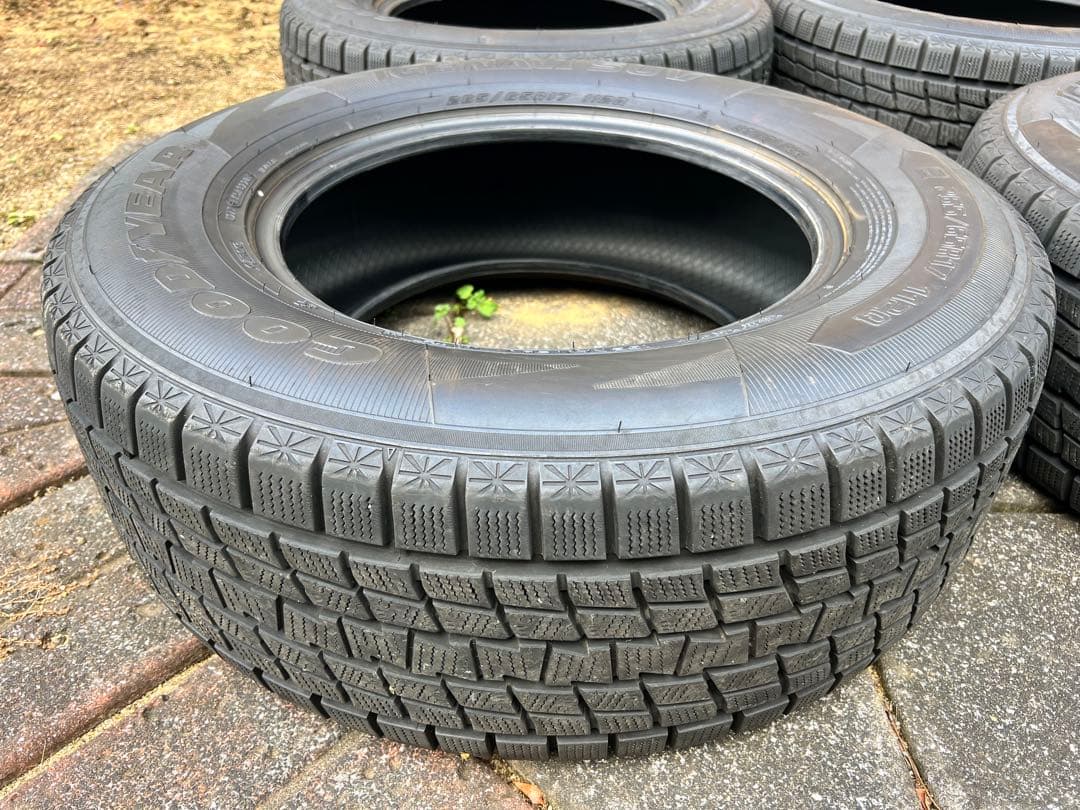 GOODYEAR STUDLESS (265/65/R17)4本セット