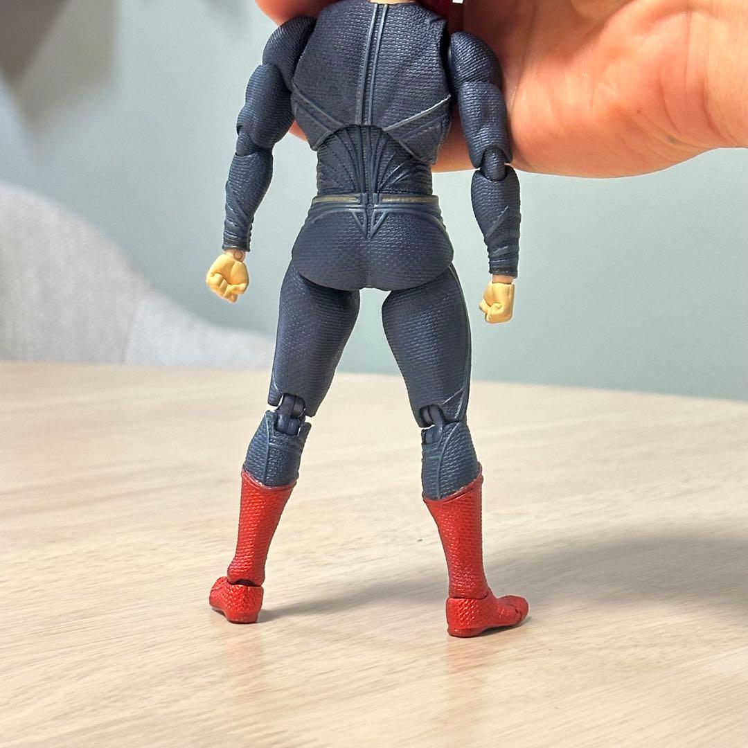 MAFEX スーパーマン （ジャスティスリーグ）