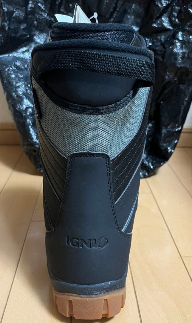 【新品未使用】IGNIO スノーボードブーツ 27.0cm