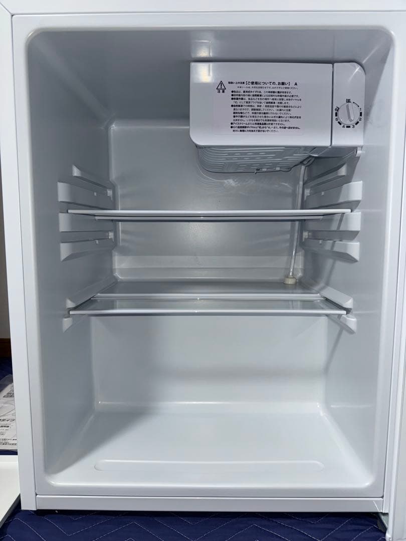 《展示品・未使用品》アビテラックス60L小型冷蔵庫　AR-60E4 2025年製