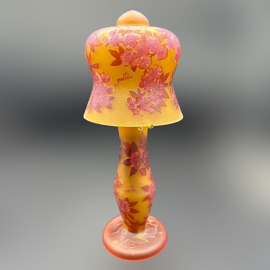 エミールガレ 二灯ランプ 林檎紋 カメオ彫り 被せガラス 高さ50cm