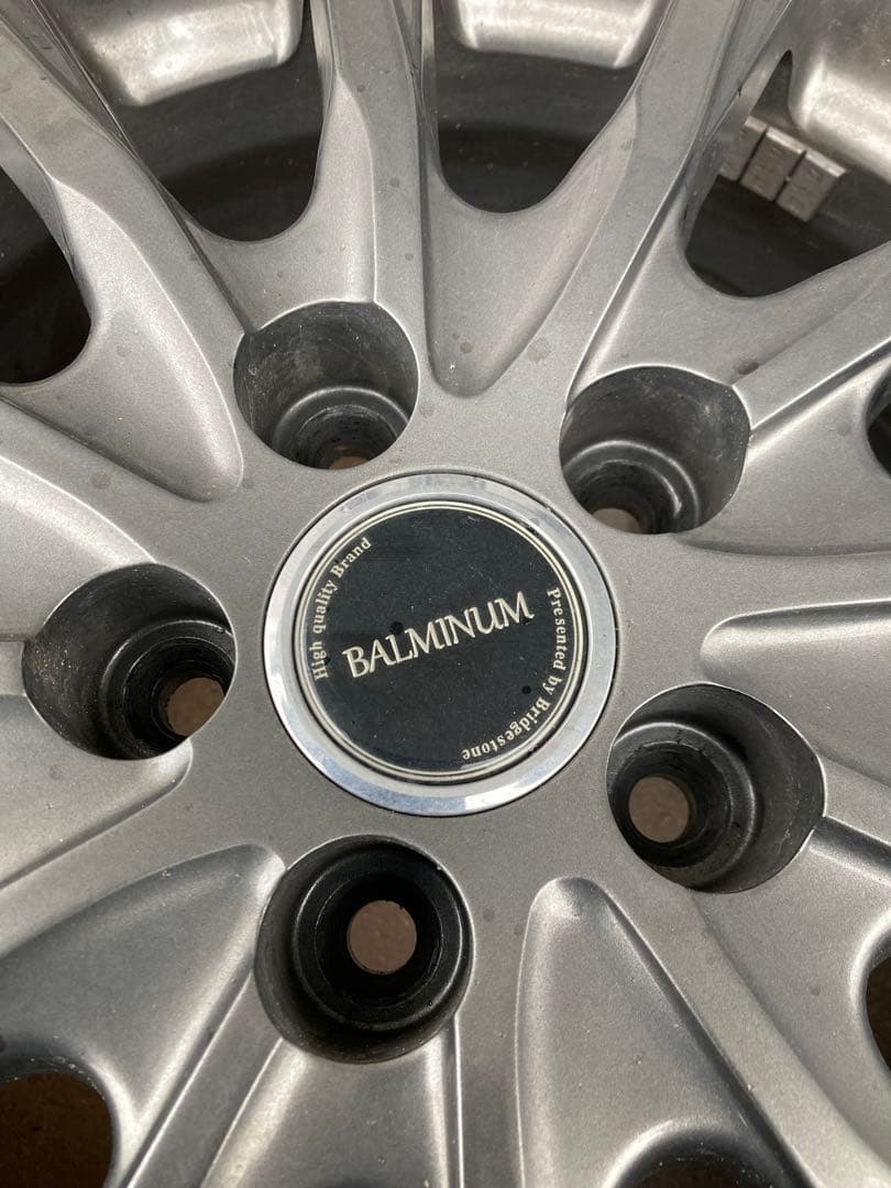 2023年製 ￼￼ブリヂストンブリザック 195/65/R 15 スタッドレス