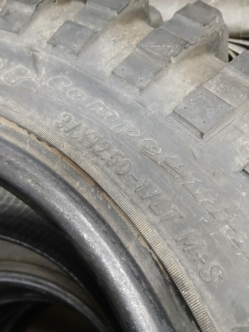 MAXXIS トレパドール37×12.5R17