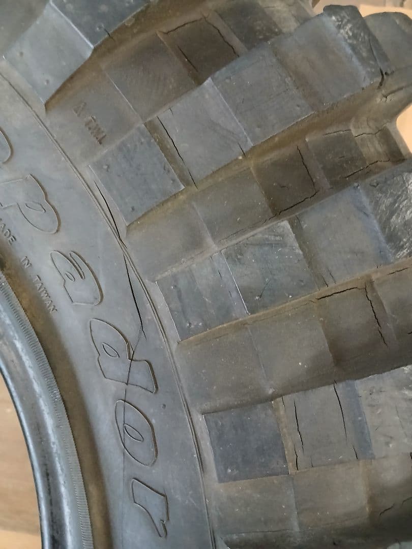 MAXXIS トレパドール37×12.5R17