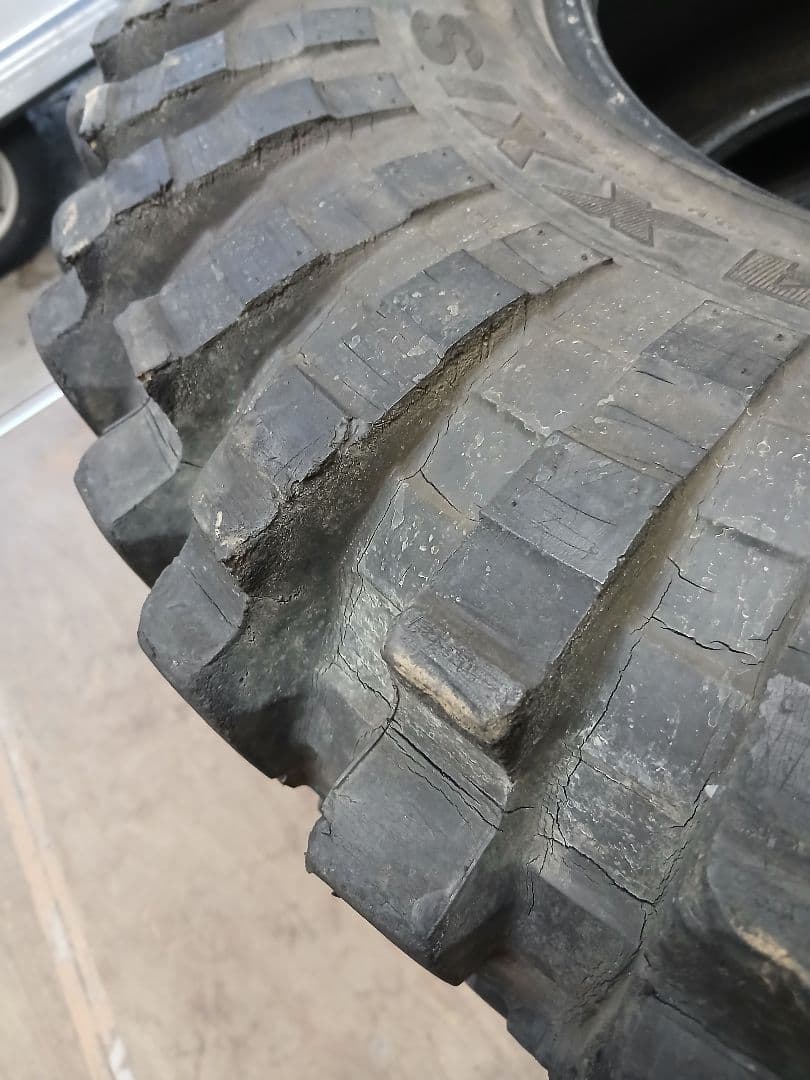 MAXXIS トレパドール37×12.5R17