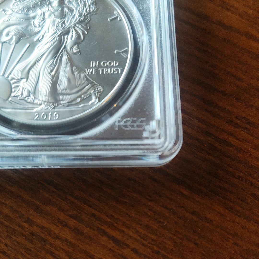 純銀1オンス銀貨 イーグル銀貨2019年 PCGS MS70FSサイン入り - メルカリ
