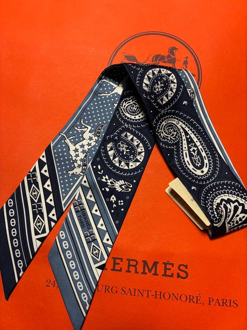 HERMES☆新作ツィリー【シュヴァル，ドゥ・クール・バンダナ】☆正規