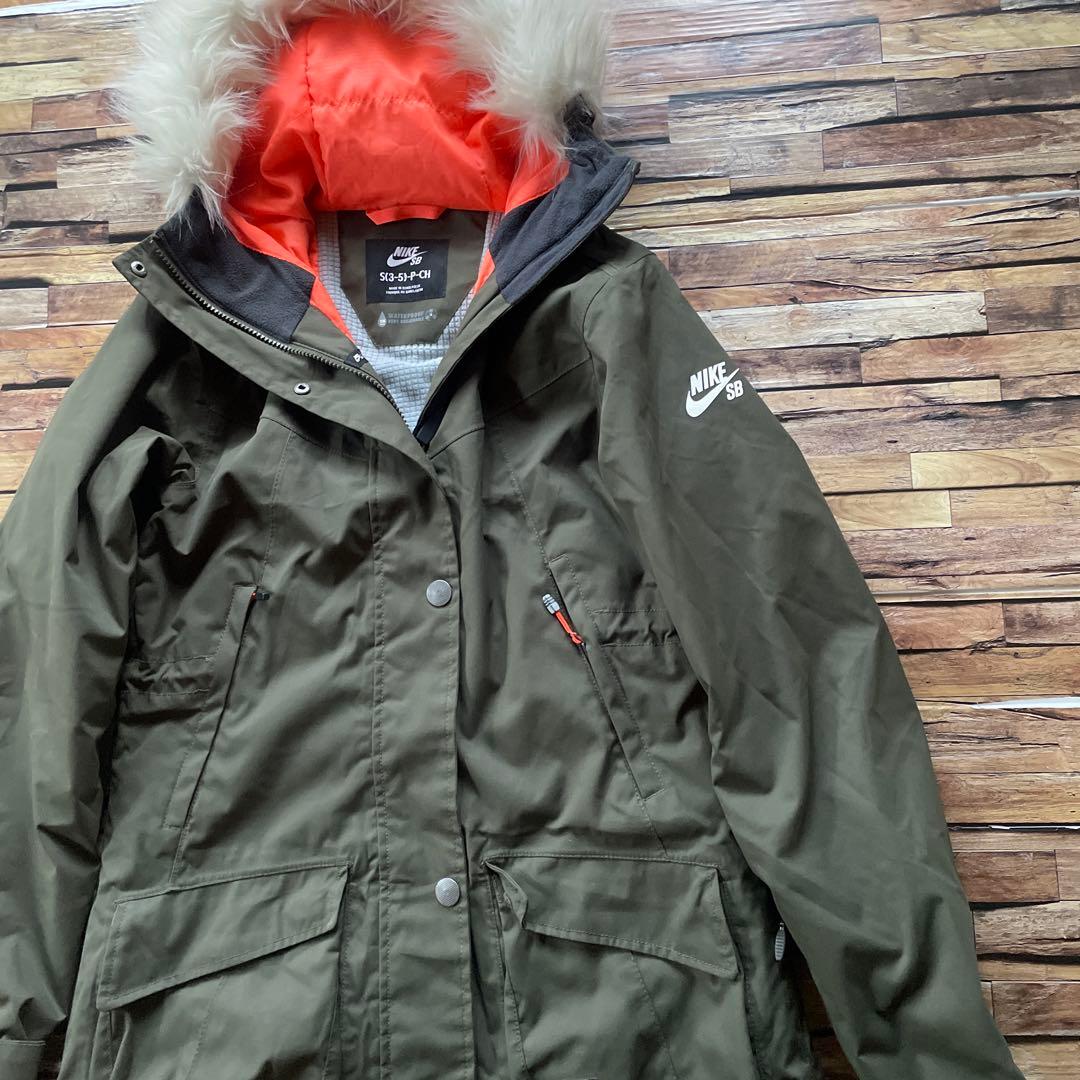 スノー仕様のNIKE SBジャケットHUDSON PARKAナイキSB(S)