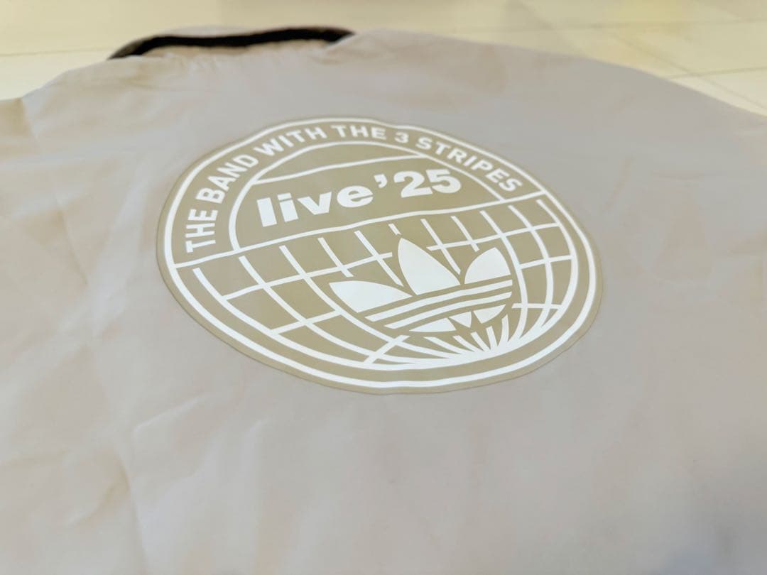 〓新品〓 Live '25 Adidas Coach Jacket Stone