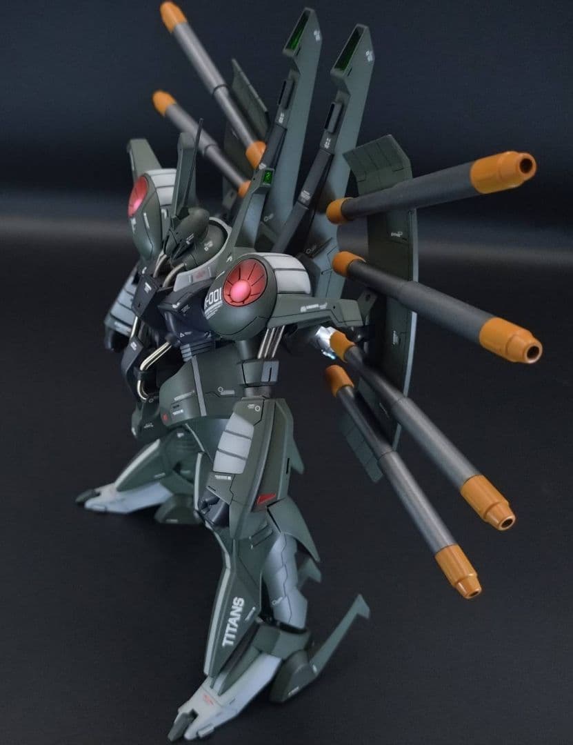 ガンプラ　完成品　HG　1/144　パラスアテネ