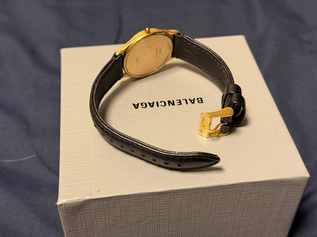 BALENCIAGA】バレンシアガGeneva時計型ブレスレット - メルカリ