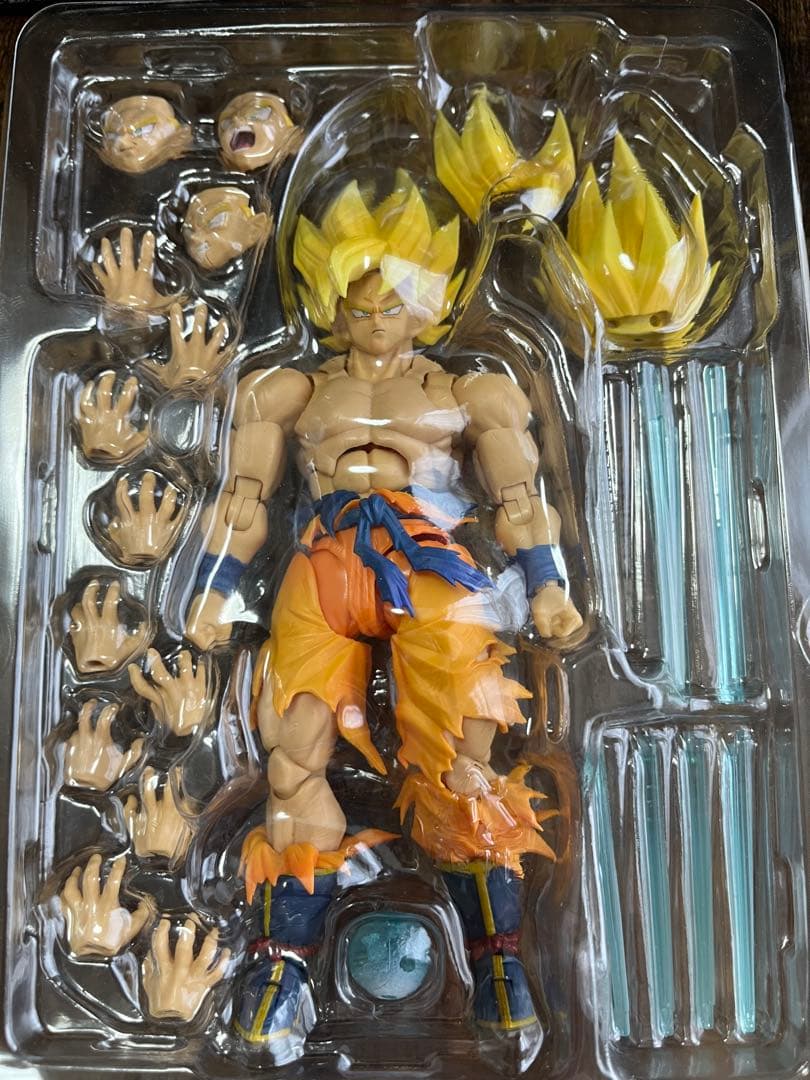 ドラゴンボール 超サイヤ人 孫悟空 フィギュアーツ&一番くじA賞