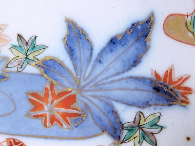 古伊万里 金襴手 竜田川に紅葉の図 5寸皿 C105AS-CZb - メルカリ