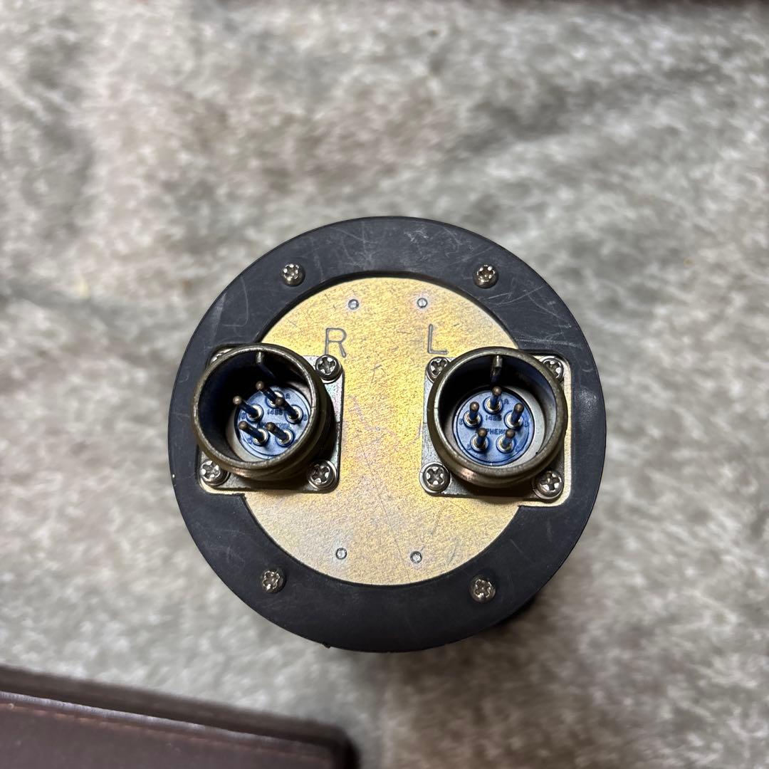 飛行機計器　ビーチクラフト社製　航空機エンジン回転計