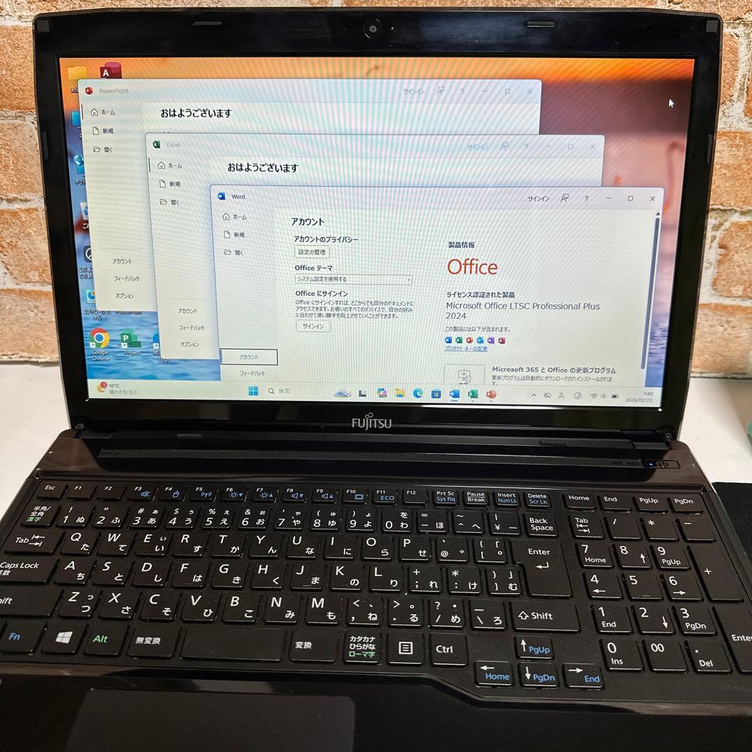 富士通ノートPC Core i7 SSD メモリ8GB Win11 オフィス付き - メルカリ