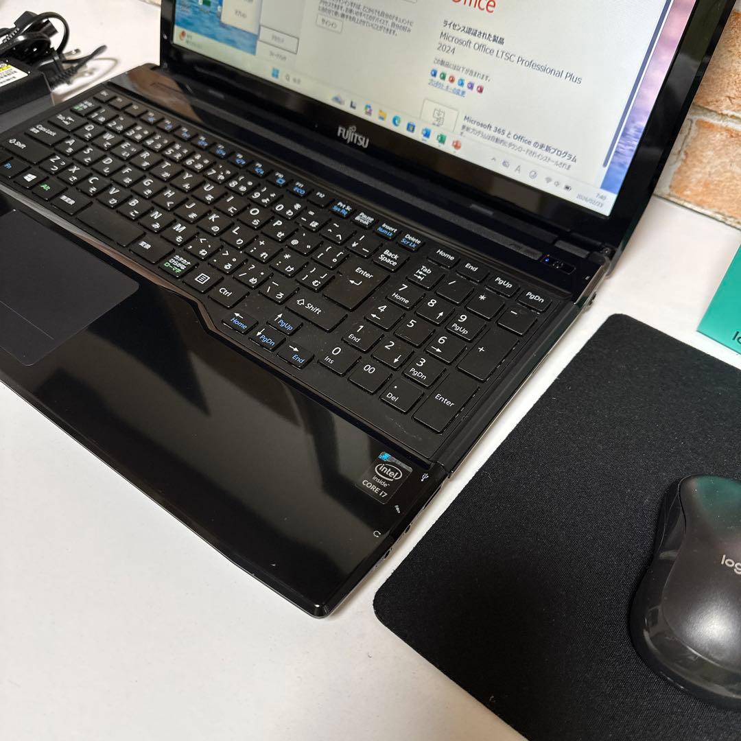 富士通ノートPC Core i7 SSD メモリ8GB Win11 オフィス付き - メルカリ