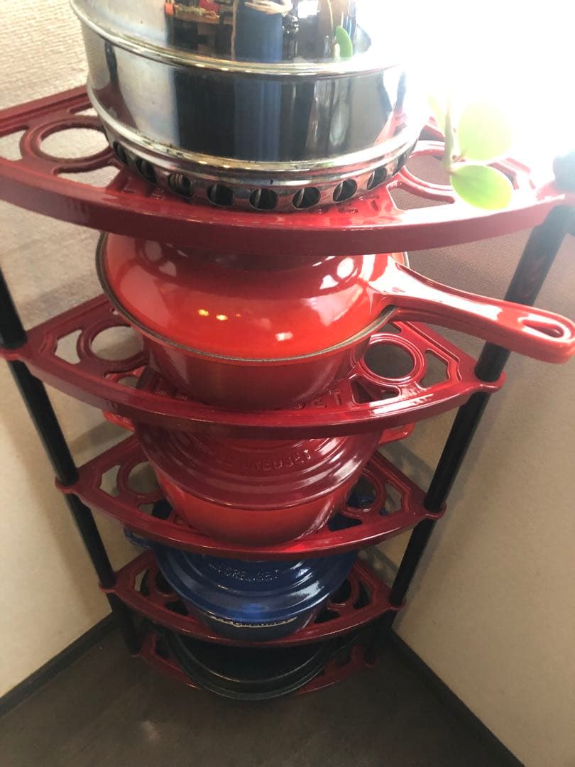 美品】ル・クルーゼ ポットスタンド チェリーレッド - メルカリ