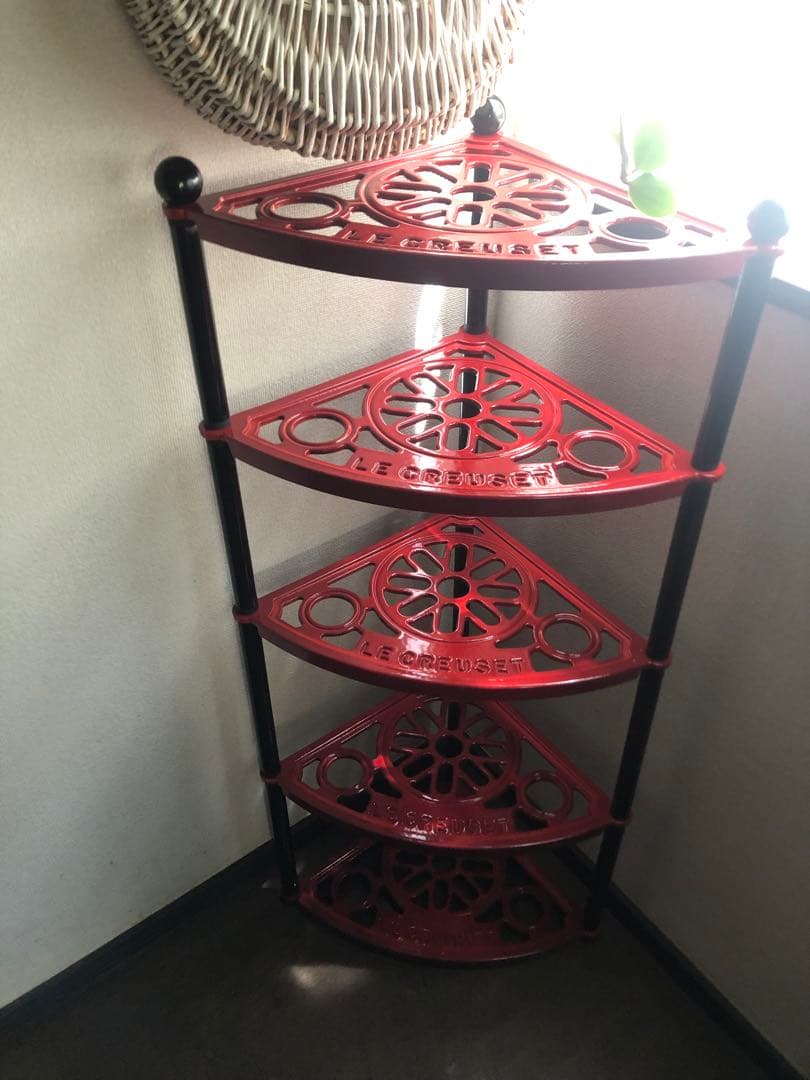 美品】ル・クルーゼ ポットスタンド チェリーレッド - メルカリ