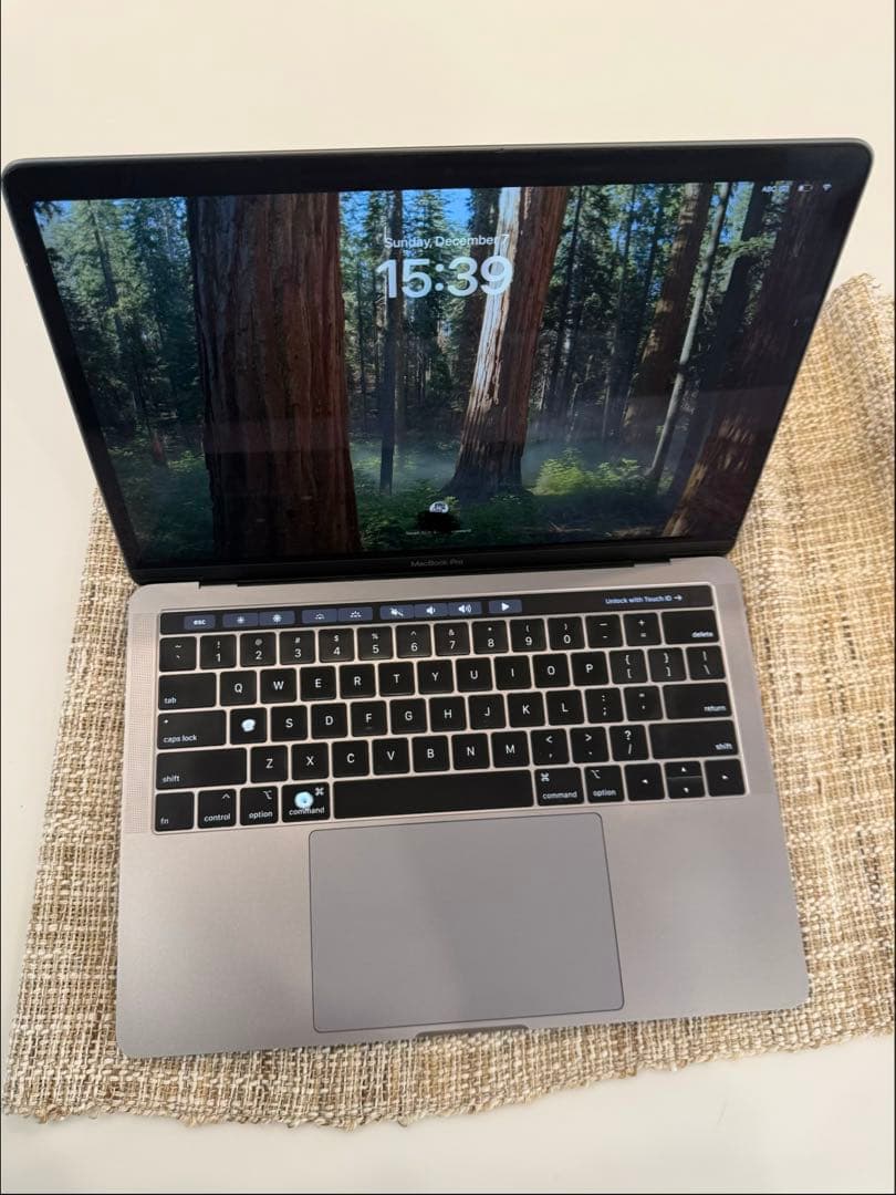 2019 MacBook Pro 13インチ（i7/16GB/1TB SSD) Amazon.com: Apple 2019 MacBook Pro with 2.8GHz Intel Core i7 (13