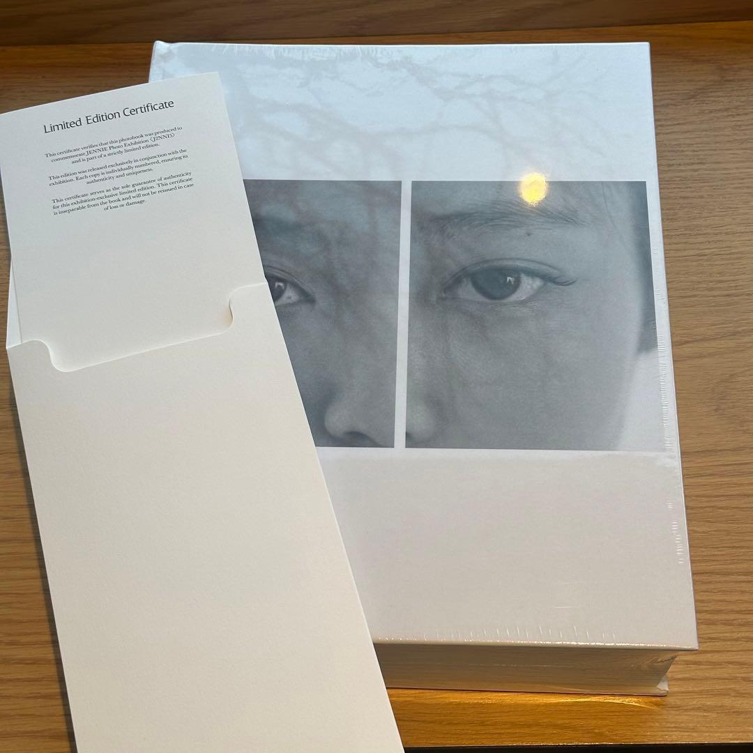 JENNIE ジェニ Photobook popup 代官山 フォトブック - メルカリ