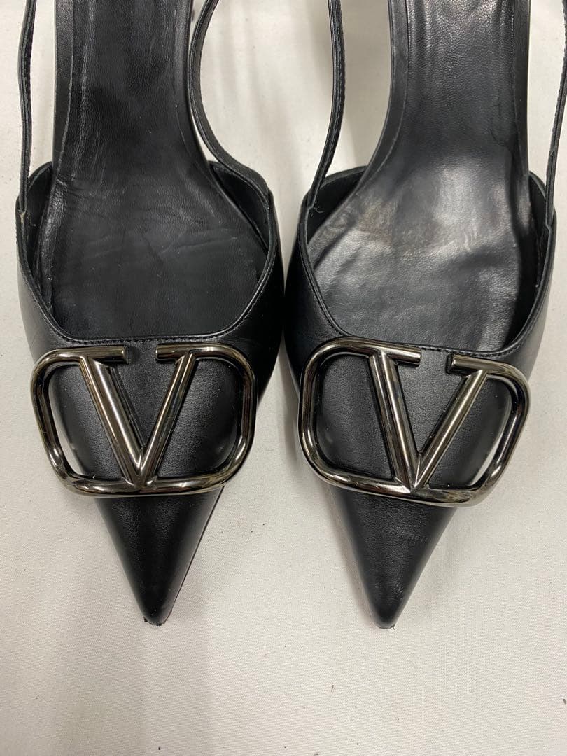 VALENTINO GARAVANI Vロゴ パンプス ポインテッドトゥ 25