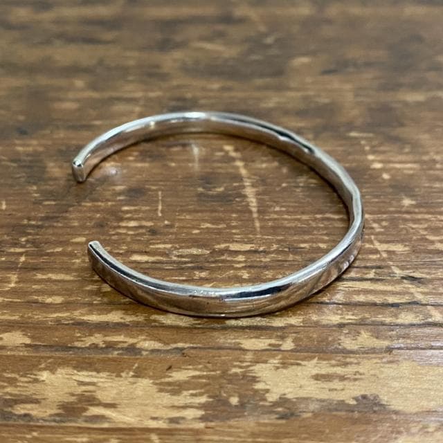 ラスト Rust made in England 5ホールマーク バングル - メルカリ