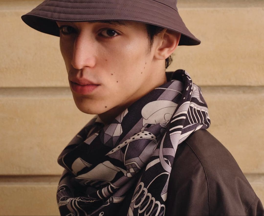 HERMESカレ100カシシル黒グレースカーフストールユニセックス未使用