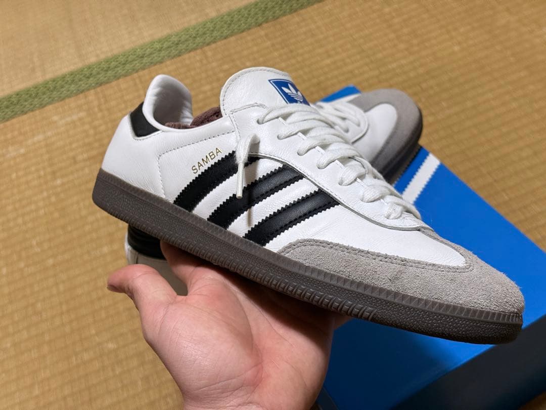 adidas Samba ホワイト/グレー/ブラック - メルカリ