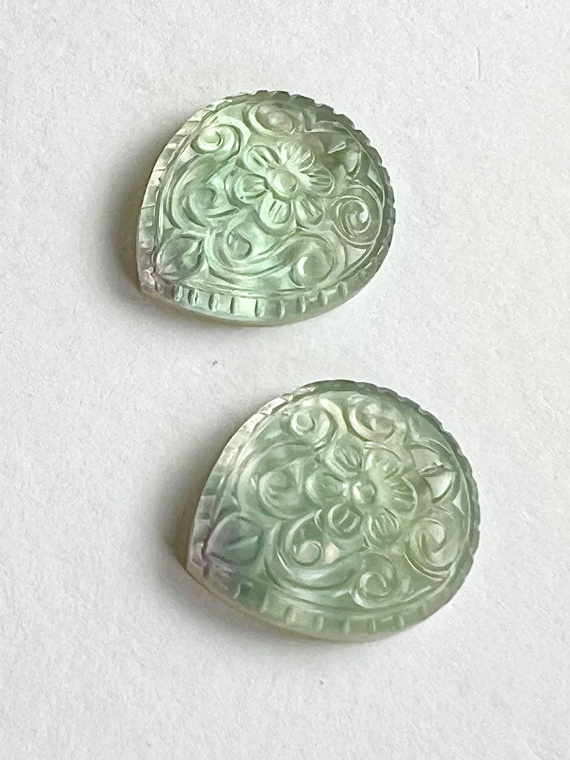 よしみ様専用❤️フローライト マザーオブパール カービング 14kgfピアス