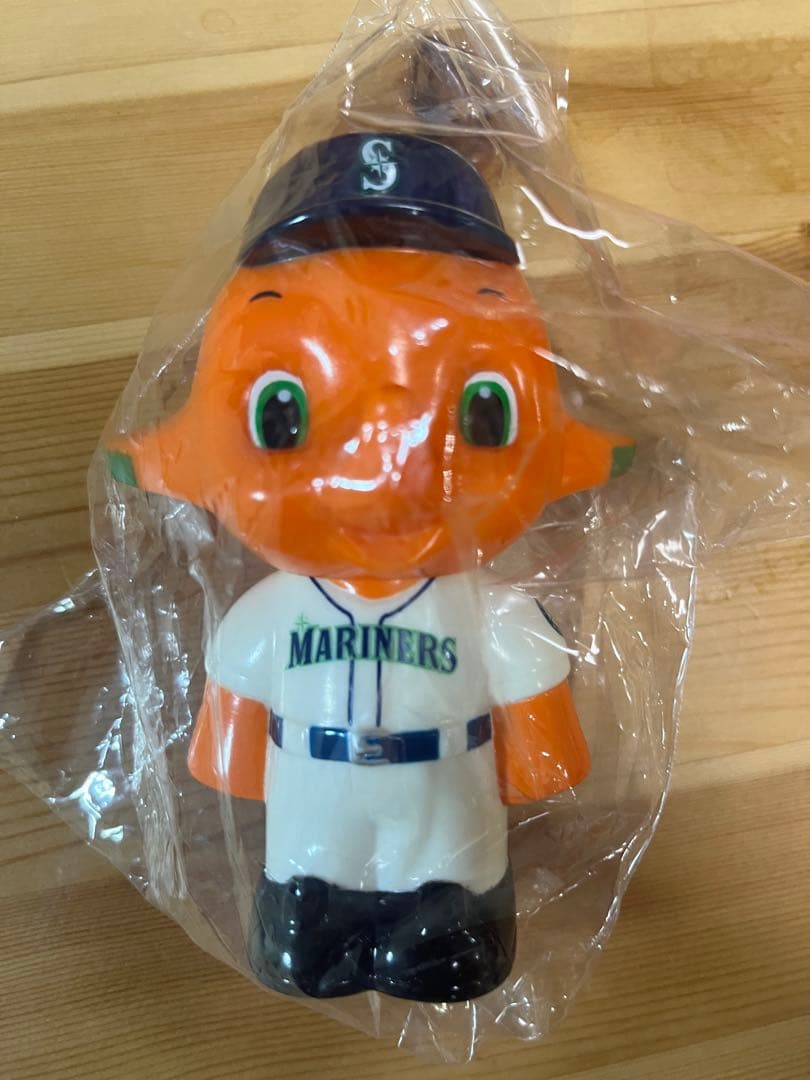 サトちゃん マリナーズ 貯金箱 フィギュア ソフビ 未開封品 野球