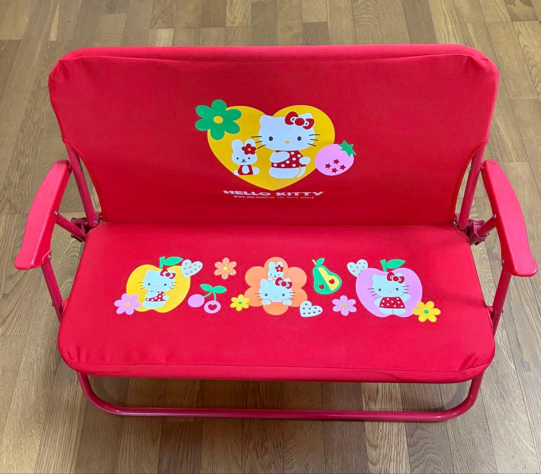 【希少】中古　2002年　ハローキティ　折りたたみ　アウトドアベンチ 希少！コールマン × ハローキティ 折りたたみチェア - メルカリ