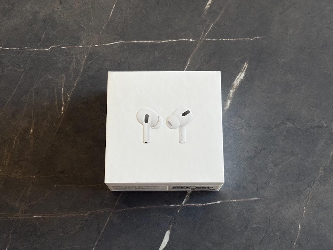 【Apple純正】AirPods Pro 第1世代 Amazon.com: Apple AirPods Pro (1st Generation) with MagSafe