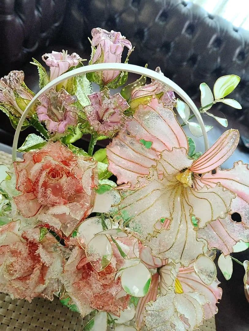 薔薇とカトレアのアレンジメント アメリカンフラワーカトレアと薔薇