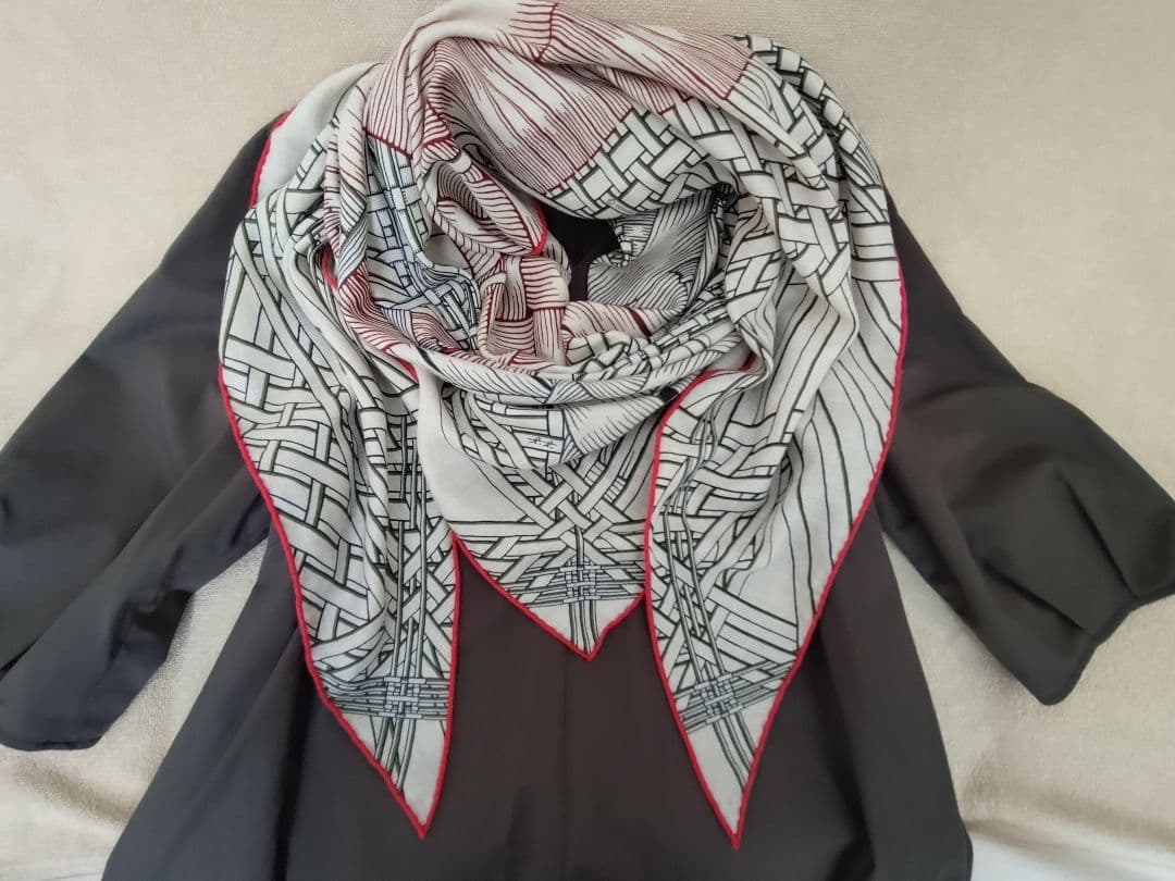 Hermès 《マサン・マサン》トライアングル　ジュアン　カシシル