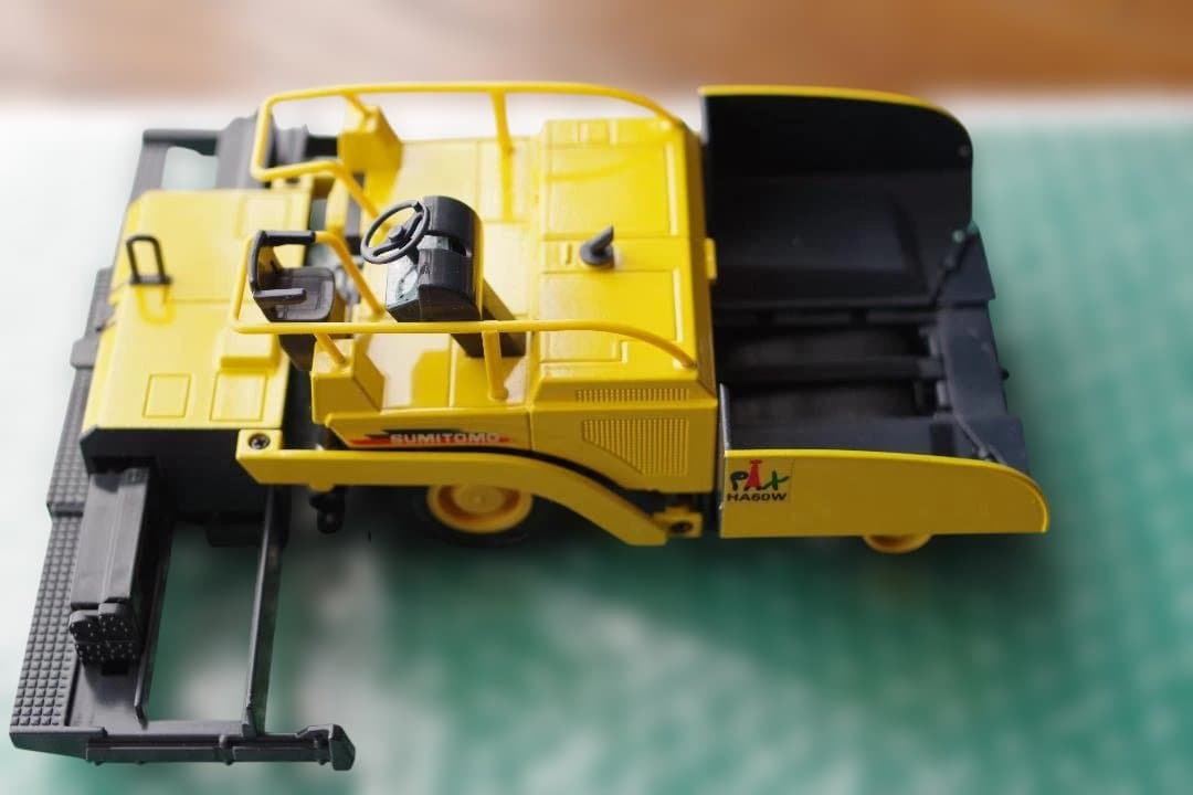 住友アスファルトフィニッシャーミニチュア