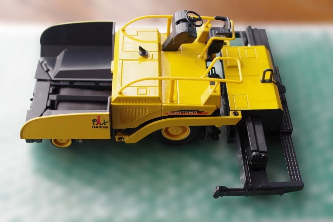 住友アスファルトフィニッシャーミニチュア