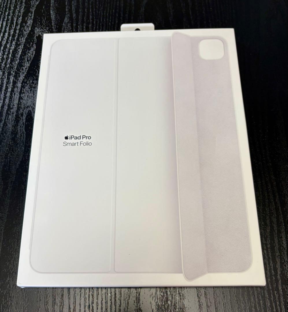 【極美品】13インチiPad Pro（M4）用Smart Folio ホワイト 極美品】13インチiPad Pro（M4）用Smart Folio ホワイト 極美品】13