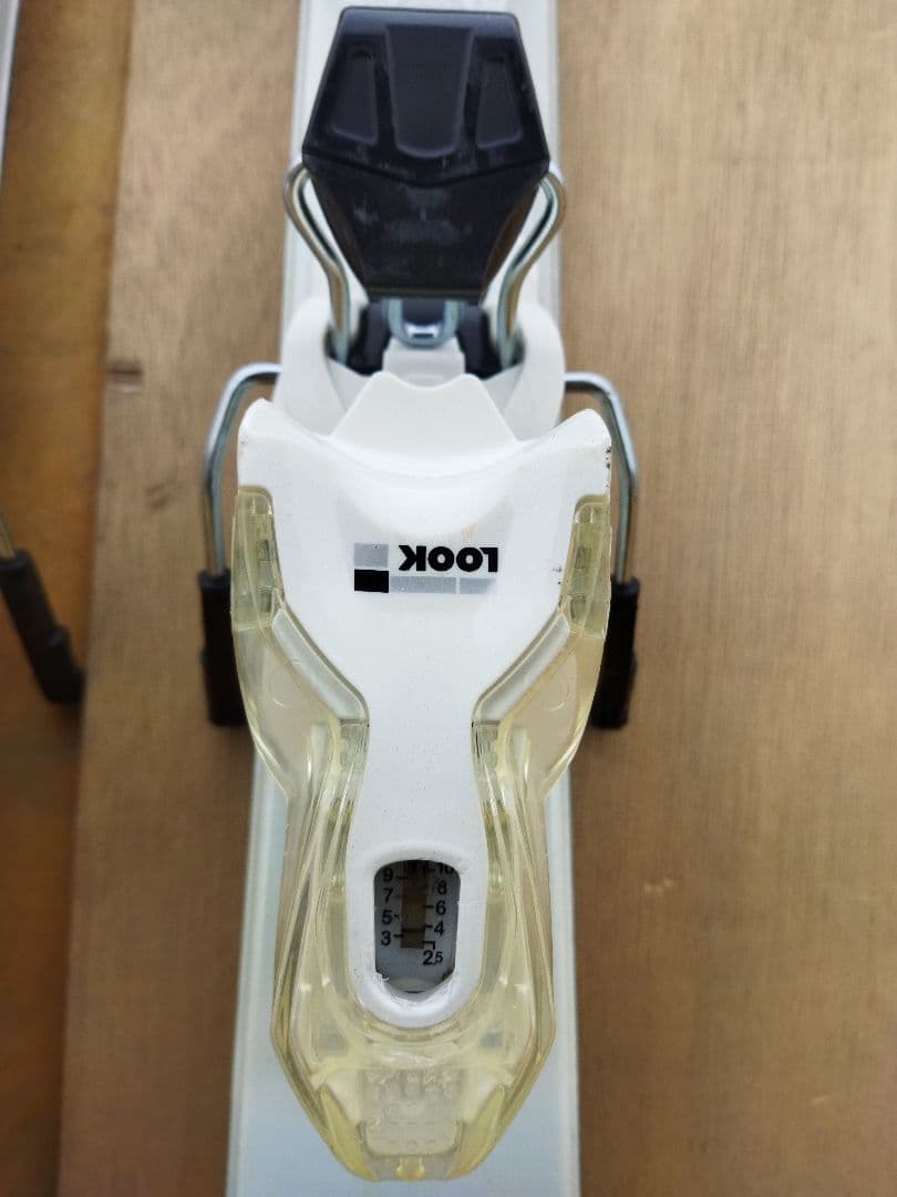 GLOSSY COSMIC SURF スキー板 156 バインディング付き