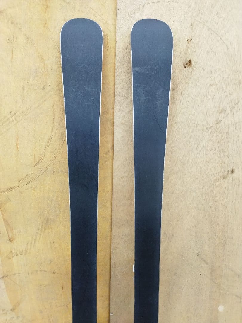 GLOSSY COSMIC SURF スキー板 156 バインディング付き