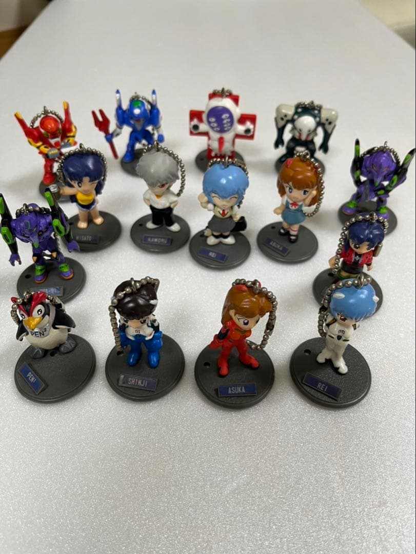 新世紀エヴァンゲリオン　キーチェーンフィギュア　15種 エヴァンゲリオン キーチェーンフィギュア バレンタイン コンプ - メルカリ