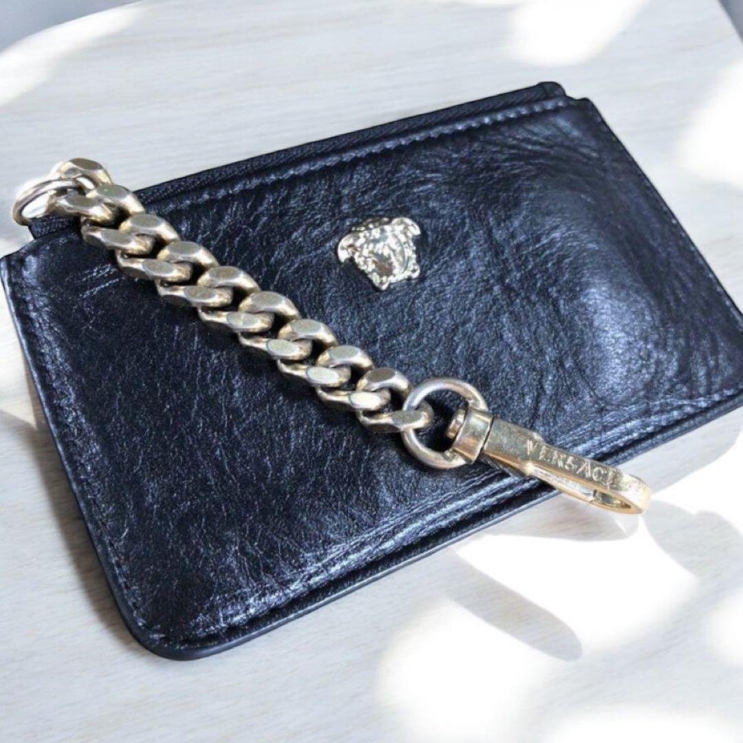 VERSACE ヴェルサーチ　メデューサ　レザー金チェーンストラップ 小銭入れ 楽天市場】最終特価品【VERSACE/ヴェルサーチ】 チェーンウォレット